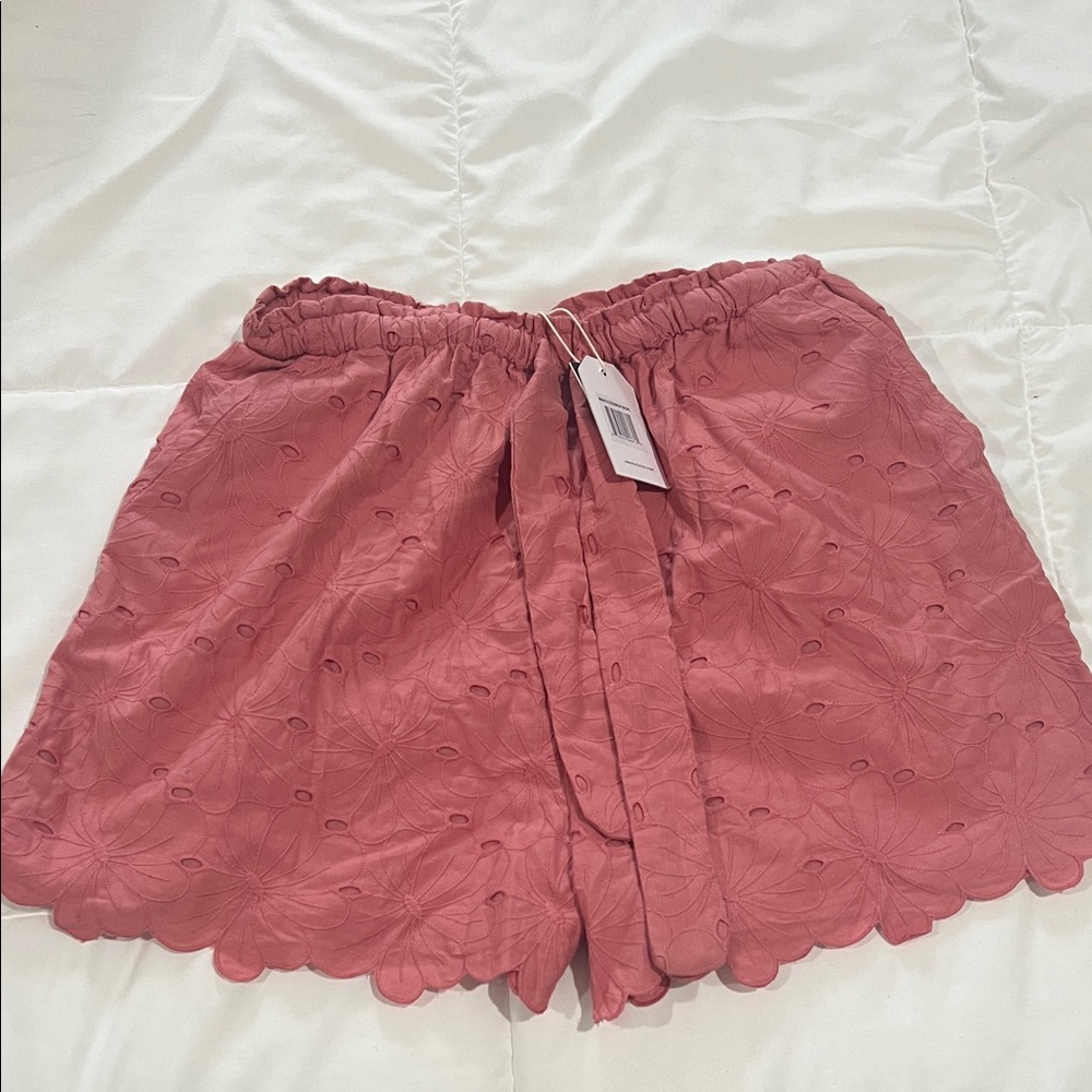 High-Waist Eyelet Scallop Shorts in Rose